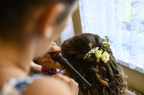 příprava vlasů na svatbu